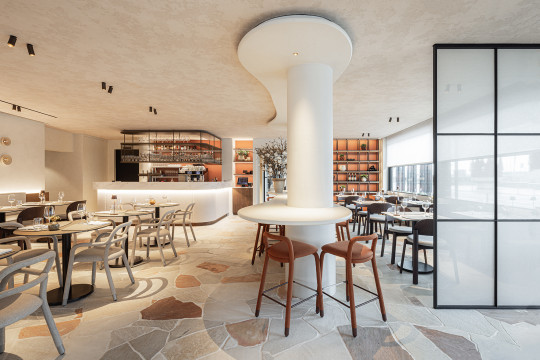 Brasserie Le Bassin with design products from the Pippi collection MIDJ